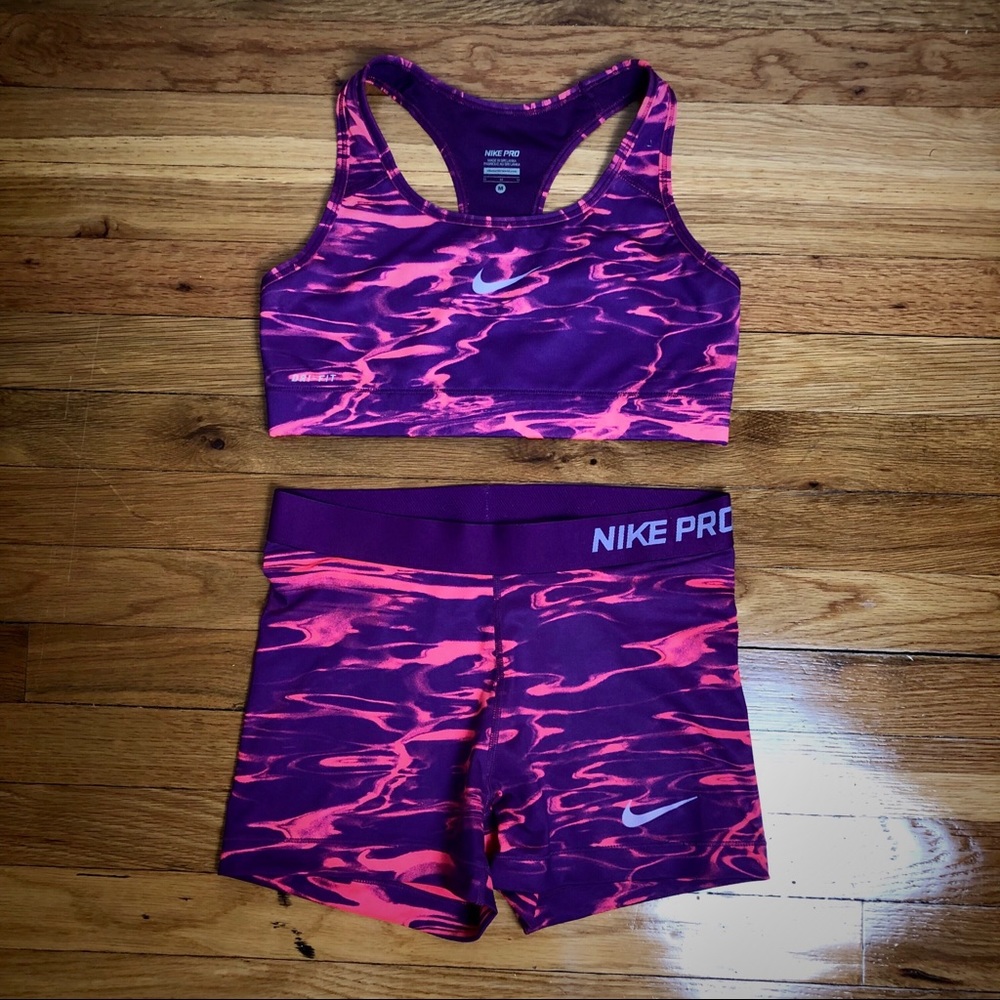 Women’s Nike Pro Sports Bra & Compression Shorts